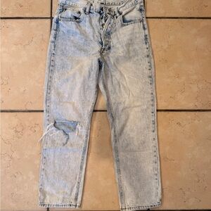 Women’s Straight Leg Distressed Jeans